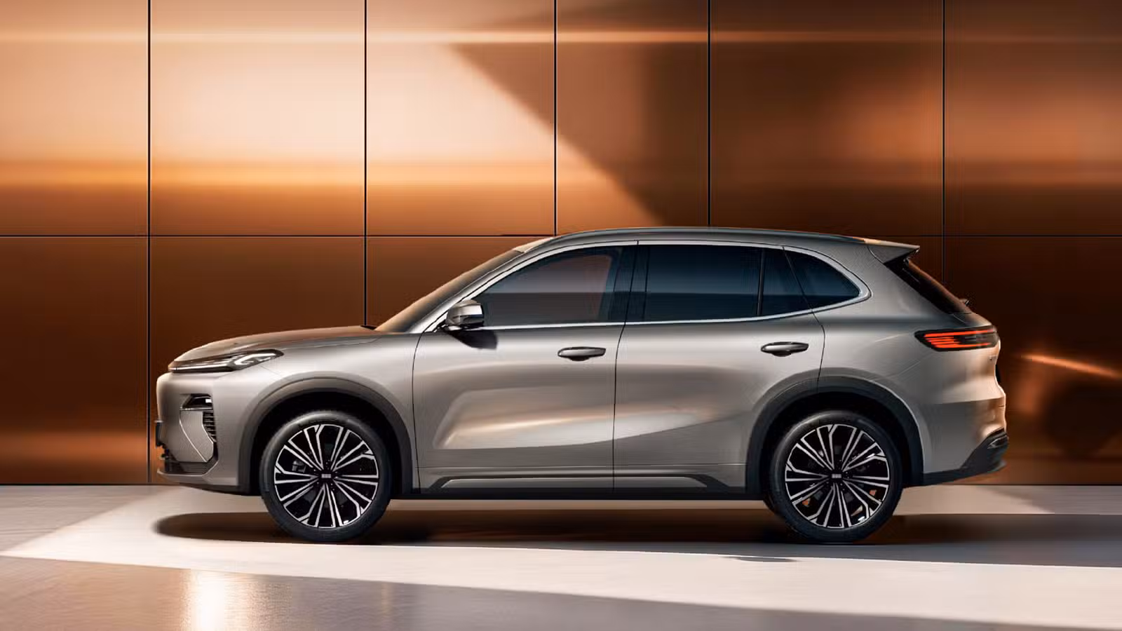 Geely teases pure electric version of Starship 7 SUV with 605-km range
