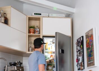 Новият FridgePower на BLUETTI е решение от типа „включваш и работи“ при прекъсване на електрозахранването на хладилника