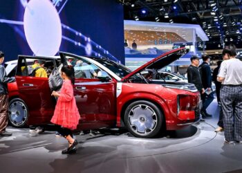 Флагманският електрически SUV на BYD събра 30 000 поръчки за 24 часа, като цената му започва от под 40 000 долара