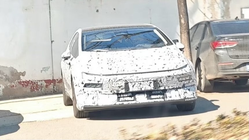 Hyundai-Venus-IONIQ-EV-spotted
