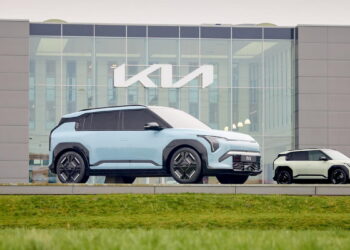 Продажбите на електромобили на Kia отбелязаха ръст от 54% през първото тримесечие благодарение на пълната гама от модели – от електрически седани до ванове