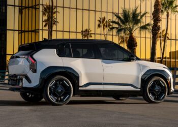 Kia произвежда първите прототипи на EV3 в Мексико в навечерието на продажбите в САЩ