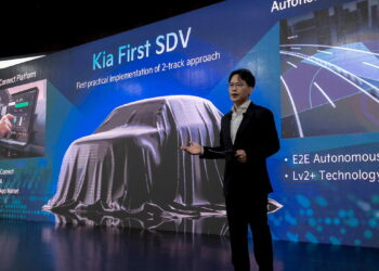 Kia представя серия от нови електромобили, чието пускане на пазара се очаква скоро, включително първия си електрически SDV и SUV