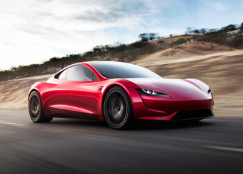 Илон Мъск отново отлага представянето на Tesla Roadster — сега „може би след около месец“