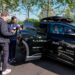 Uber започва ранни тестови пътувания с роботаксита Lucid Gravity, оборудвани със системи за автономно управление на Nuro