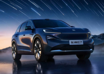 SUV-ът Buick Electra E7 PHEV се пуска на пазара с общ пробег от 1630 км, като цената започва от 23 200 щатски долара