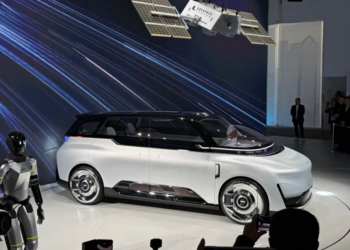 Geely представя първия в Китай прототип на местно произведено роботакси, подобно на Waymo, на Автомобилното изложение в Пекин през 2026 г.