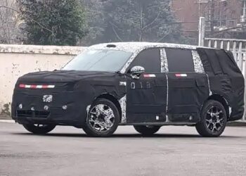 Xiaomi може да пусне на пазара втора автомобилна марка, насочена към семейни SUV-ове с удължен пробег