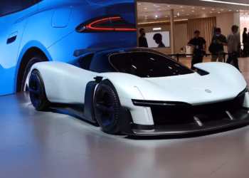 Xiaomi EV ускорява експанзията си на чуждестранните пазари чрез назначаването на ключови мениджъри