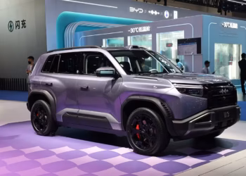 Забавянията при доставките на SUV-модела „Фанг Чен Бао“ подчертават производствения натиск, под който се намира BYD в условията на технологичния преход