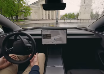 Tesla съобщава, че функцията FSD Supervised вече е достъпна в редица държави, включително Китай