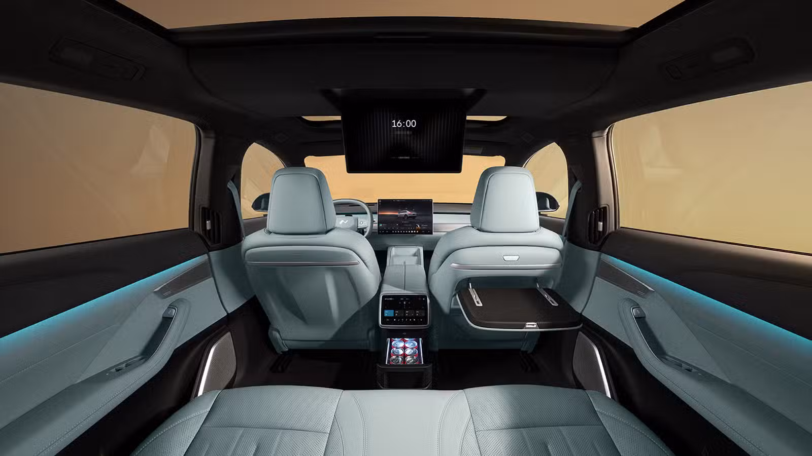 A look at the interior of the updated Onvo L60.
