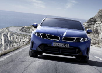 BMW има план да „поддържа марката млада“ — по-евтин електромобил