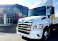 Toyota Hino представя новите електрически камиони от серията Le на изложението ACT Expo