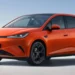 Хечбекът BYD Dolphin G с хибридна зарядна система бе представен преди европейското му пускане на пазара