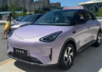 Най-продаваният автомобил в Китай – Geely Geome Xingyuan (EX2) EV – се обновява с увеличен пробег
