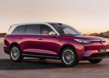 Wey, марка на GWM, представя премиум SUV-модела V9X с пробег от 1 700 км в смесен цикъл