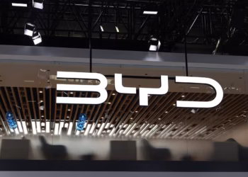 BYD опровергава включването си в списъка на американските въоръжени сили и заявява, че това не се отразява на дейността ѝ