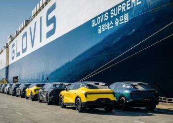 Lotus, част от Geely, ще достави първите си електромобили в Канада през юли в рамките на двустранно споразумение