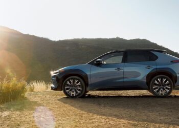 Subaru обяви, че цените на електромобила Solterra от 2027 г. остават под 40 000 долара след значително подобрение 2 Subaru обяви, че цените на електромобила Solterra от 2027 г. остават под 40 000 долара след значително подобрение