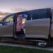 Mercedes-Benz VLE 300 с мощност 400 hp съчетава лукса на лимузина с много място за краката