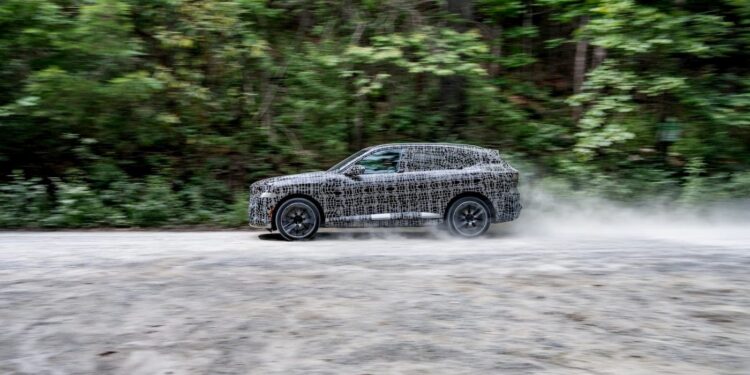 BMW iX5 EV leaks