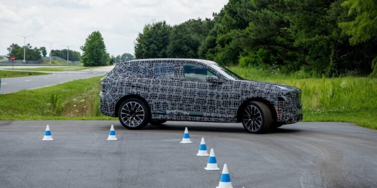 BMW iX5 battery range 1