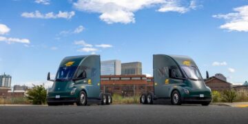 Автопаркът закупува електрически камиони Tesla Semi след впечатляваща ефективност от 1,55 кВтч/миля