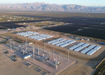 Слънчевата енергия в Калифорния изпреварва значително природния газ тази година 3 Слънчевата енергия в Калифорния изпреварва значително природния газ тази година