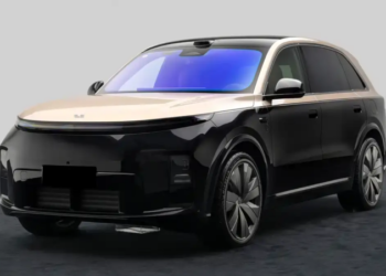 Li Auto пуска на пазара в Китай модела L8 EREV 2026 с батерия 5C и EMB, на цена от 52 900 USD