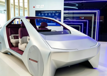 TV giant TCL launches automated “black light” factory to challenge Huawei in the smart cockpit market