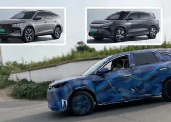 Новото поколение на BYD Tang беше забелязано в Китай; моделът ще бъде пуснат на пазара като икономична версия на Sealion 8 (Atto 8)