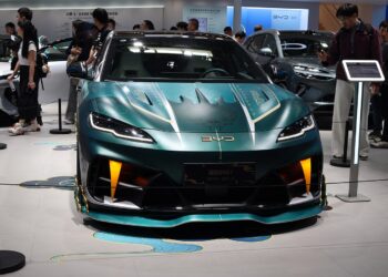 BYD преструктурира своята маркова структура в чужбина, залагайки на интеграцията на дистрибуторските канали и мрежата за бързо зареждане