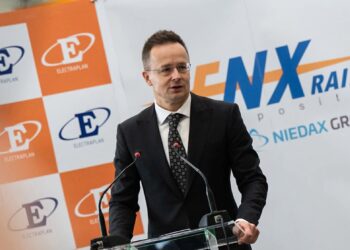 BYD назначава бившия външен министър на Унгария в рамките на засилената си експанзия в Европа