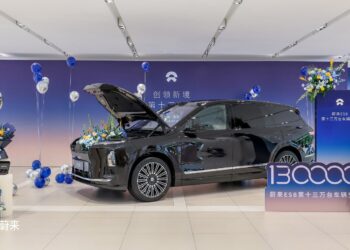 Nio достави 130 000-ния модел ES8 от трето поколение, като последните 10 000 бройки бяха произведени само за 1 месец