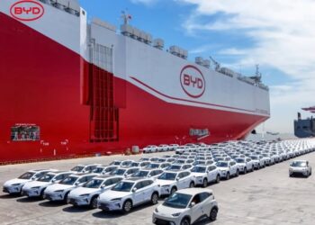 Китайските марки ще заемат над половината от пазара на нови автомобили в Австралия до 2035 г., прогнозира асоциацията на дилърите