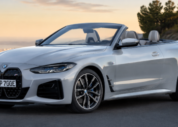 BMW най-накрая произвежда електрическия кабриолет, който чакахме