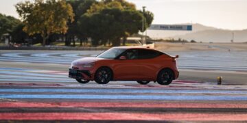 Genesis GV60 Magma струва с 10 000 долара повече от Hyundai IONIQ 5 N