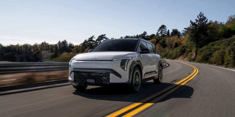Kia affordable EV EV3 price