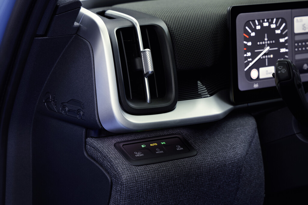 Volkswagen-ID-Cross-EV-interior