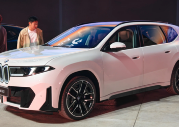 Разкрити са характеристиките на новата серия електромобили BMW iX3 с удължено междуосие: 919 км и 13,6 кВт·ч/100 км