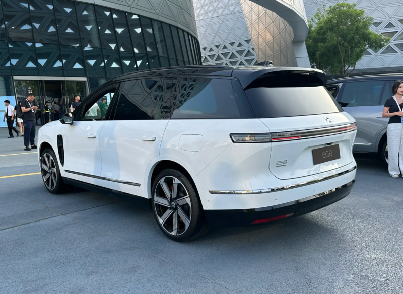 Nio ES8 разширява гамата си с нов петместен модел и опция BaaS, чиято цена започва от 40 400 USD 3 e59bbee78987 49 800x584 1