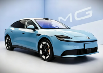 MG 07 Liftback предлага технология с течно-твърдотелна батерия на цена от 22 100 USD