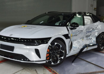 Zeekr 7 GT получава пет звезди в изцяло новия краш-тест на Euro NCAP за 2026 г.