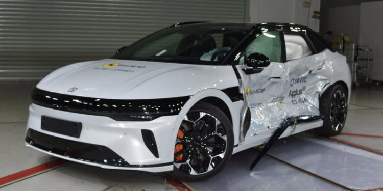 Zeekr 7 GT получава пет звезди в изцяло новия краш-тест на Euro NCAP за 2026 г. 1 zeekr 7 gt euro ncap 2 800x450 1