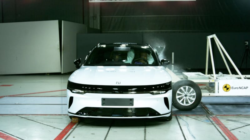 Zeekr 7 GT получава пет звезди в изцяло новия краш-тест на Euro NCAP за 2026 г. 4 zeekr 7 gt euro ncap 3 800x450 1
