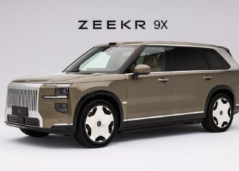 Петместният флагмански SUV Zeekr 9X бе пуснат на пазара в Китай на цена от 69 745 USD  