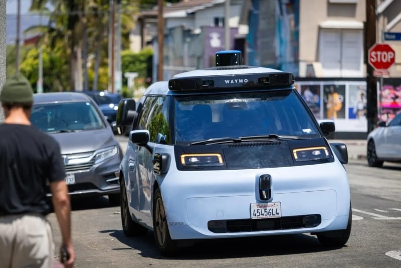 Waymo внесе над 3 200 роботизирани таксита Zeekr в САЩ, въпреки митата от 102,5% 5 0x0 large 800x534 1