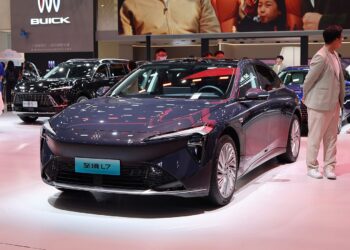 SAIC и GM удължават срока на съвместното си предприятие в Китай с 20 години до 2047 г.