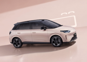 Leapmotor пуска на пазара модела A05, насочвайки се към сегмента на електромобилите от начален клас, воден от Geely Xingyuan